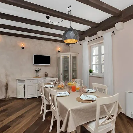 Ferienhaeuser In Villa *