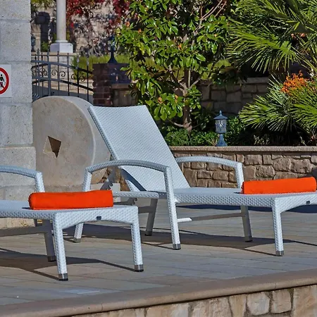 Ferienhaeuser In Makarska