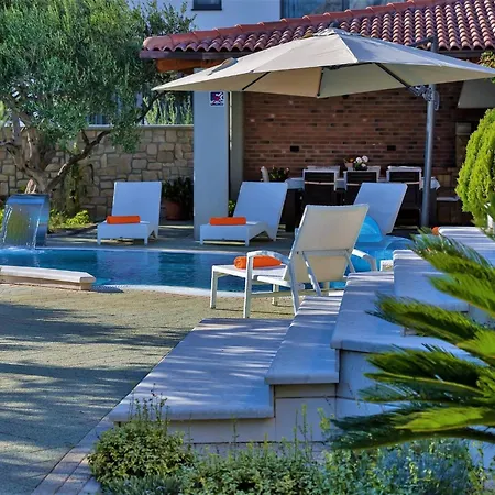 Ferienhaeuser In * Makarska