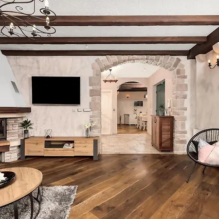 빌라 Ferienhaeuser In 마카르스카