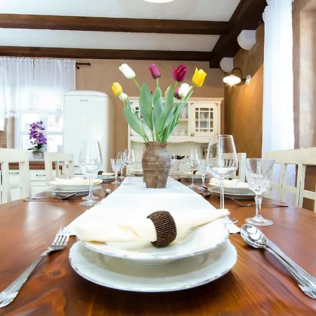 빌라 Ferienhaeuser In *