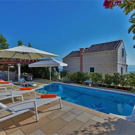 Ferienhaeuser In Makarska