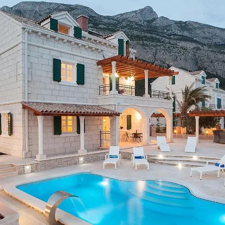 Вілла Ferienhaeuser In