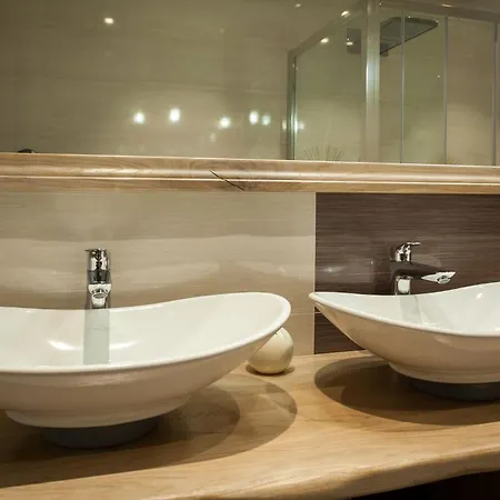 빌라 Ferienhaeuser In 마카르스카