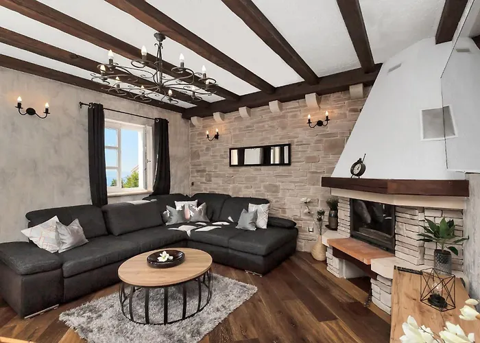 Ferienhaeuser In Makarska