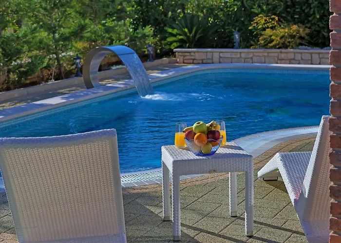 Ferienhaeuser In * Makarska