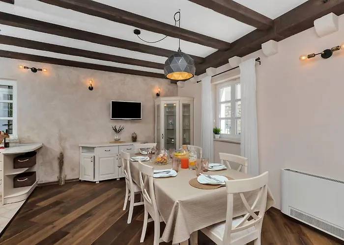 Ferienhaeuser In Villa *