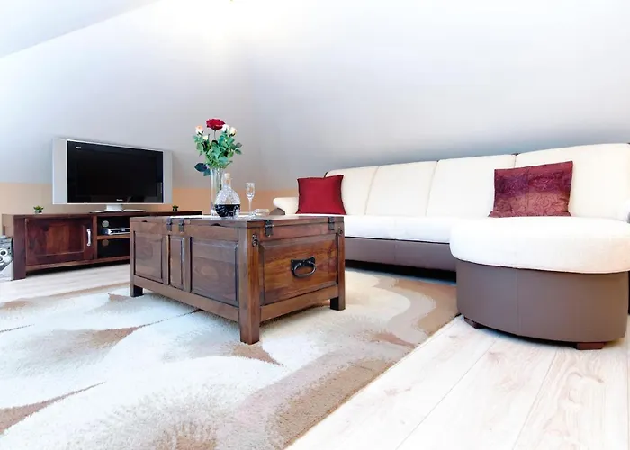 Ferienhaeuser In * Макарська