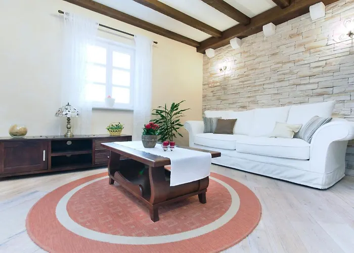 Ferienhaeuser In * Макарська