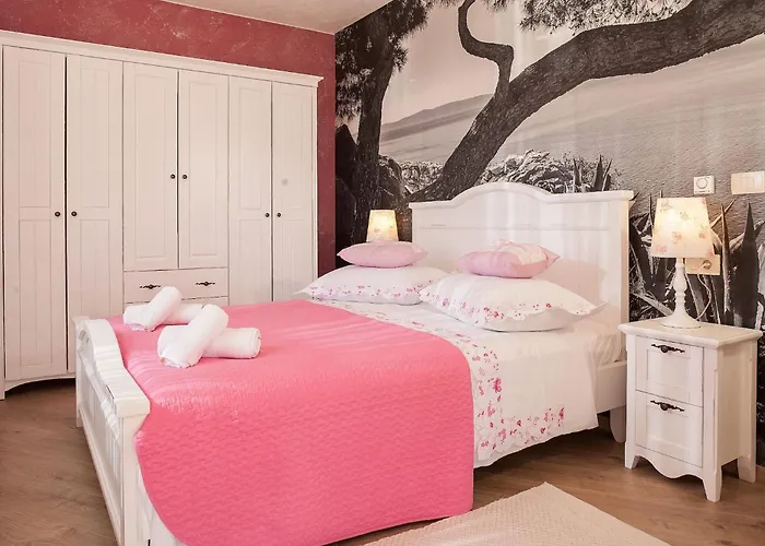 Ferienhaeuser In וילה מאקרסקה