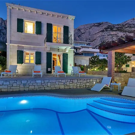 Ferienhaeuser In Villa