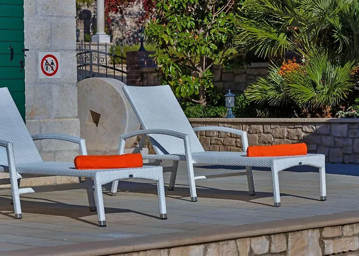 Ferienhaeuser In Makarska