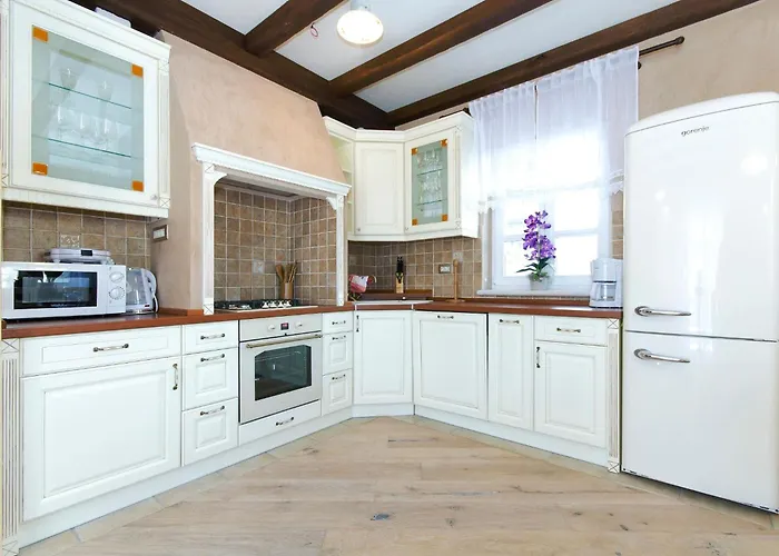 Ferienhaeuser In Villa *