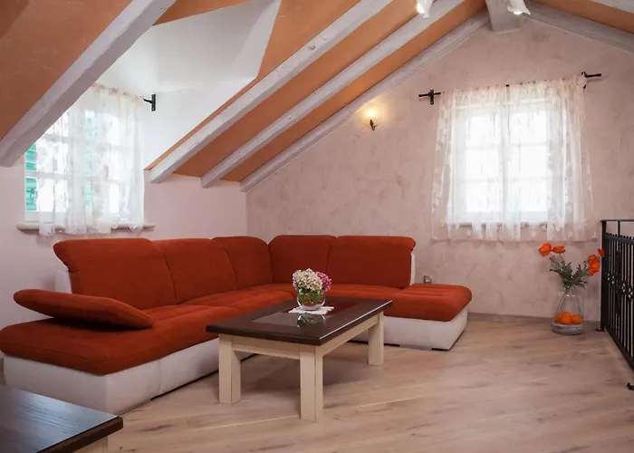 Ferienhaeuser In Villa Makarska