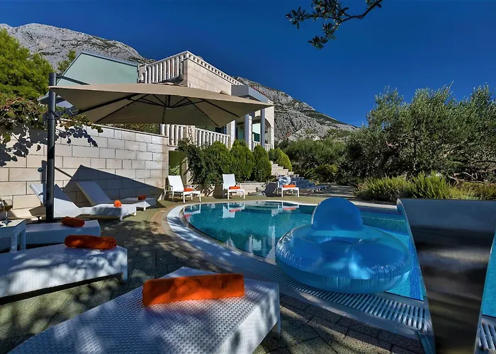 Ferienhaeuser In * Makarska