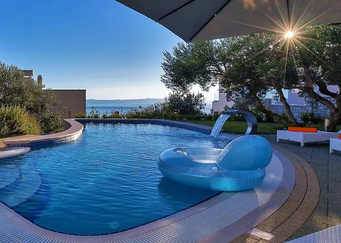 Ferienhaeuser In * Makarska